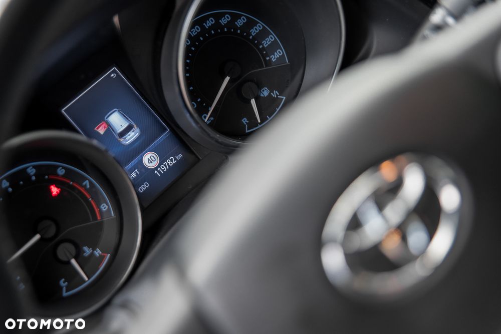 Toyota Auris 1.2 Turbo Design Edition - 19