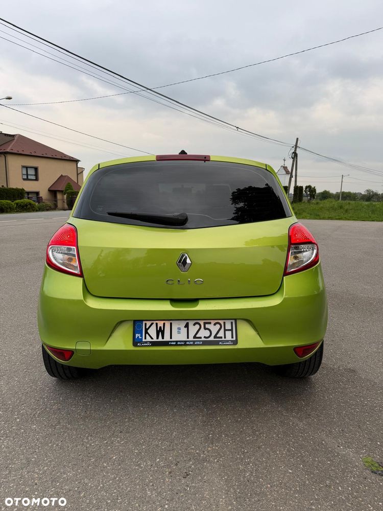 Renault Clio - 13