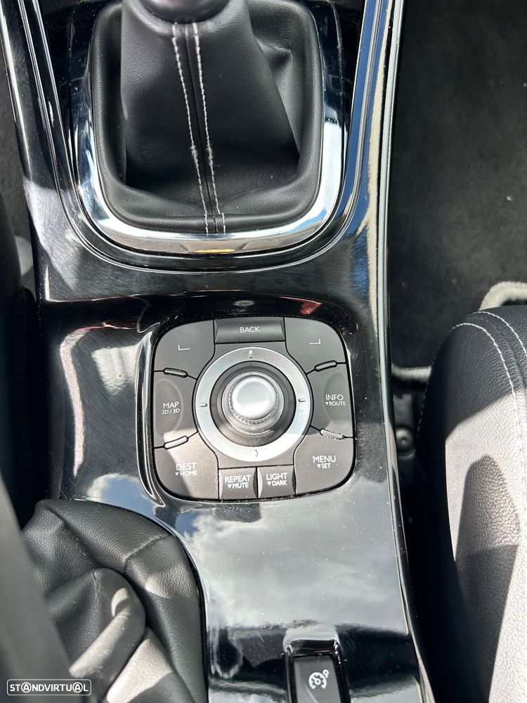 Renault Mégane Sport Tourer ENERGY dCi 130 Start & Stopp Bose Edition - 13