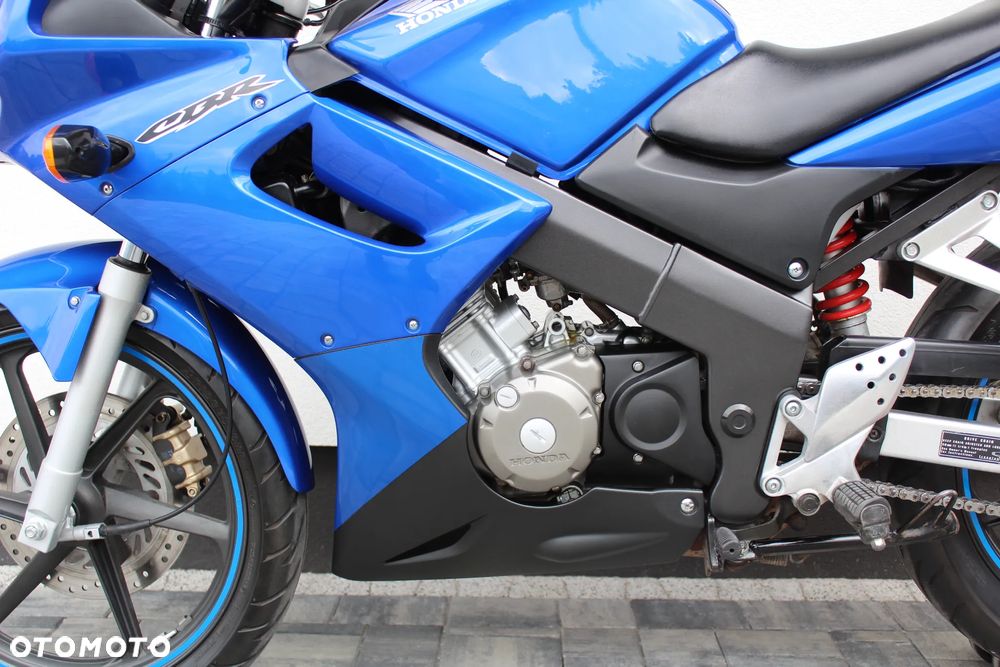 Honda CBR - 8