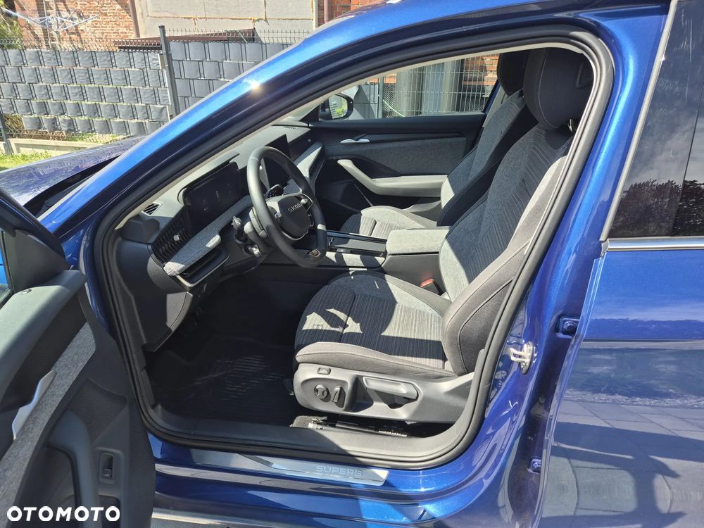 Skoda Superb 1.5 TSI mHEV Selection DSG - 11