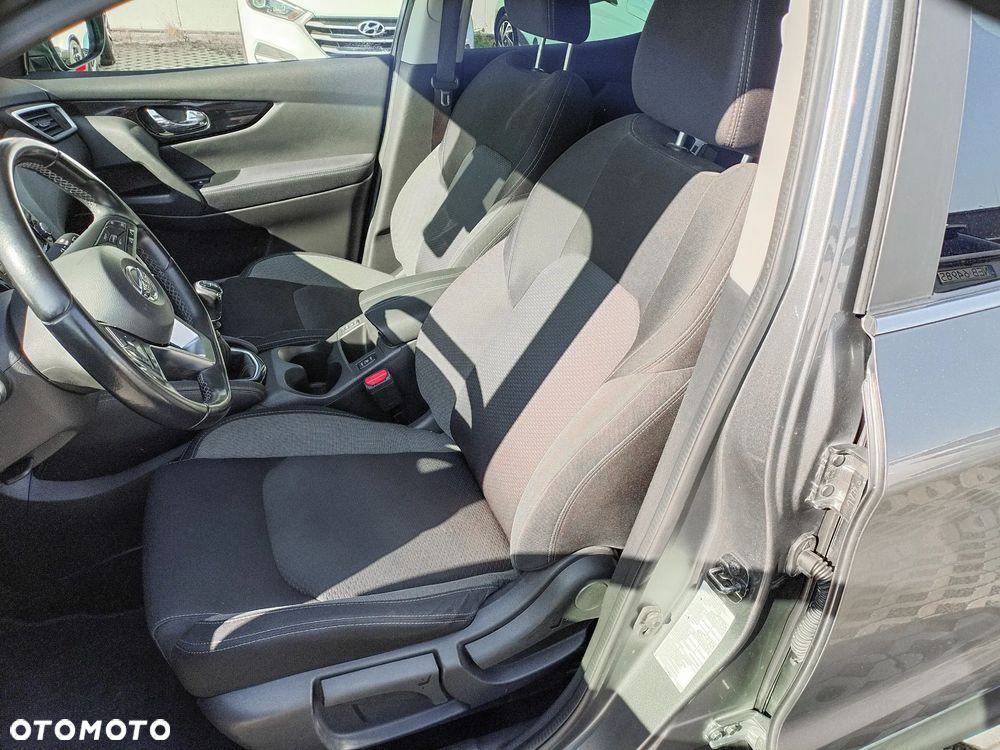 Nissan Qashqai 1.3 DIG-T N-Connecta - 16