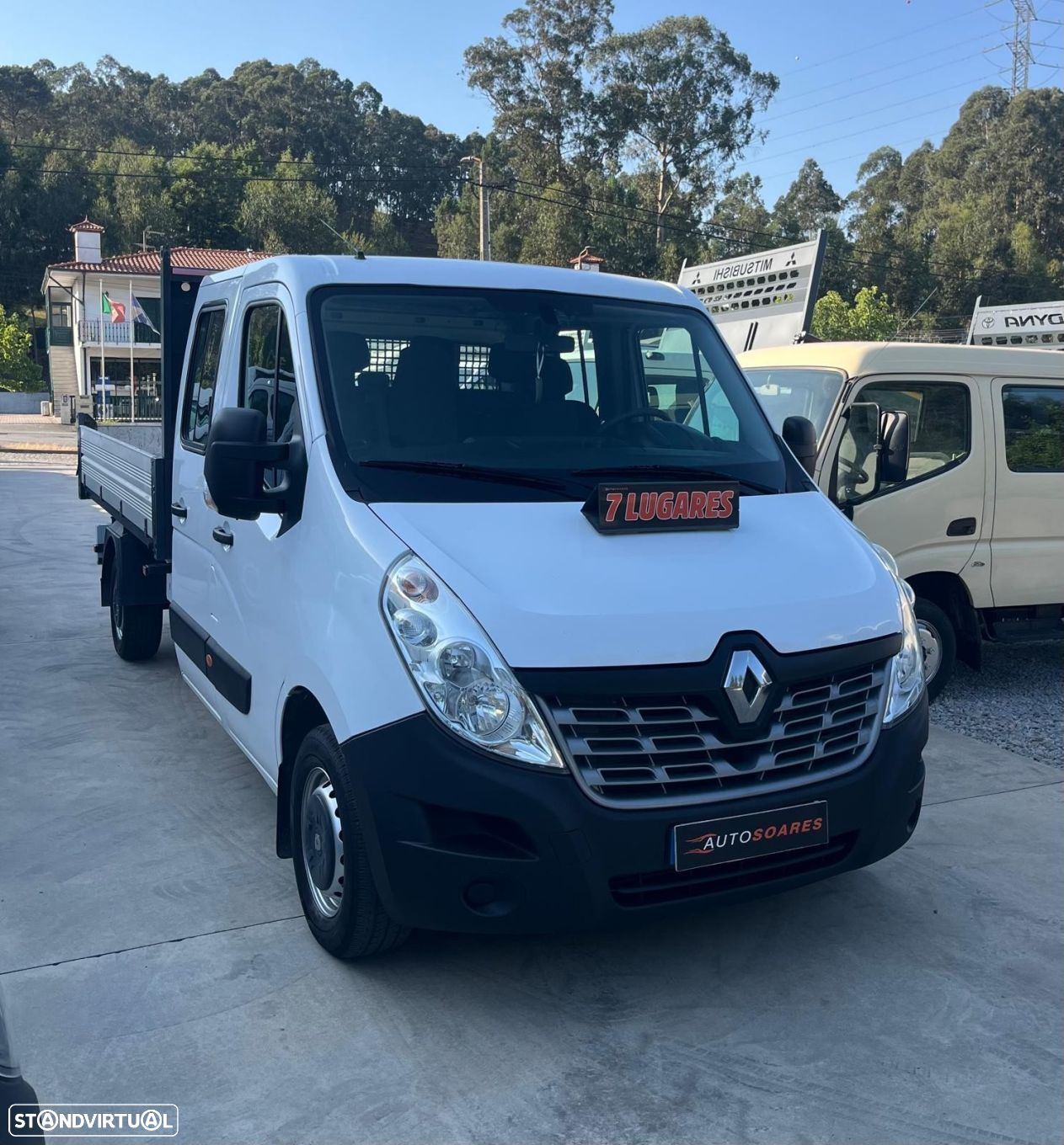 Renault Master 7 Lugares + Basculante - 4
