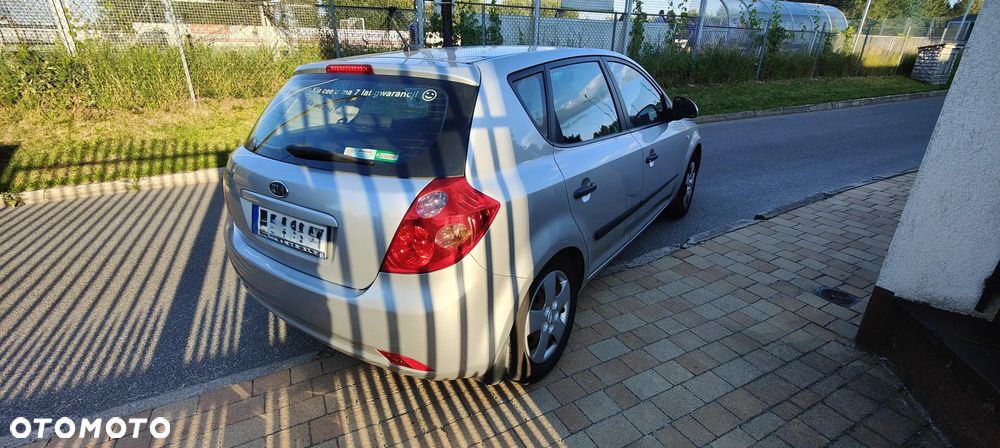 Kia Ceed 1.4 Comfort - 10