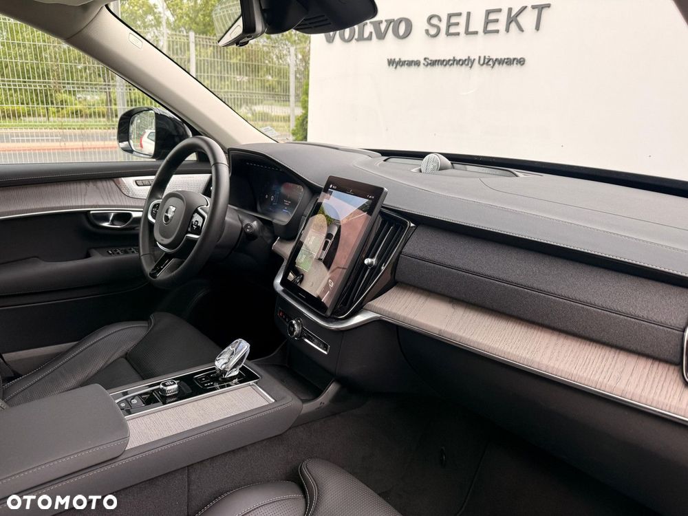 Volvo XC 90 - 35
