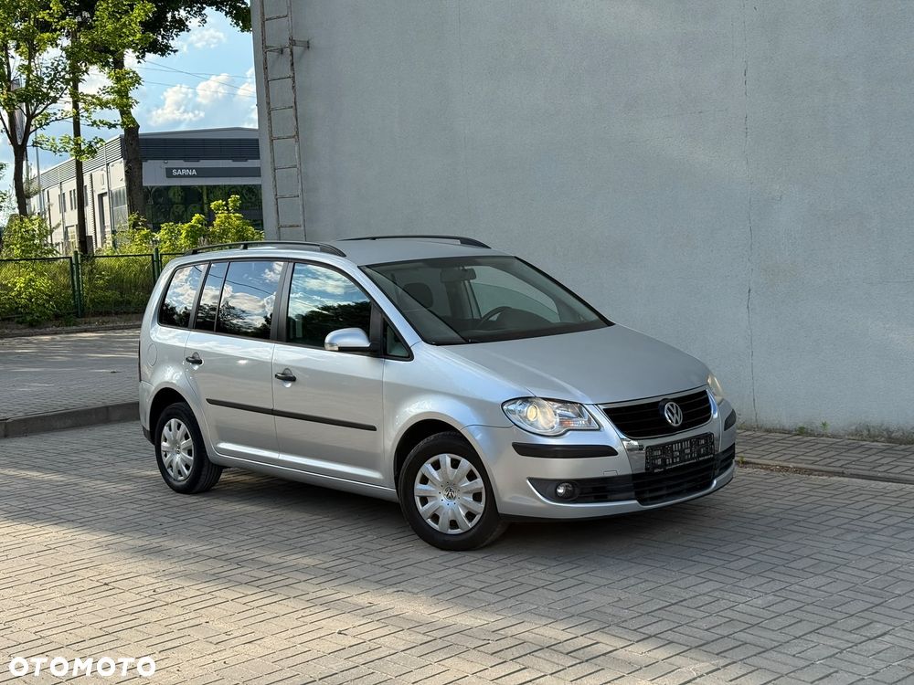 Volkswagen Touran 1.6 Welcome - 6