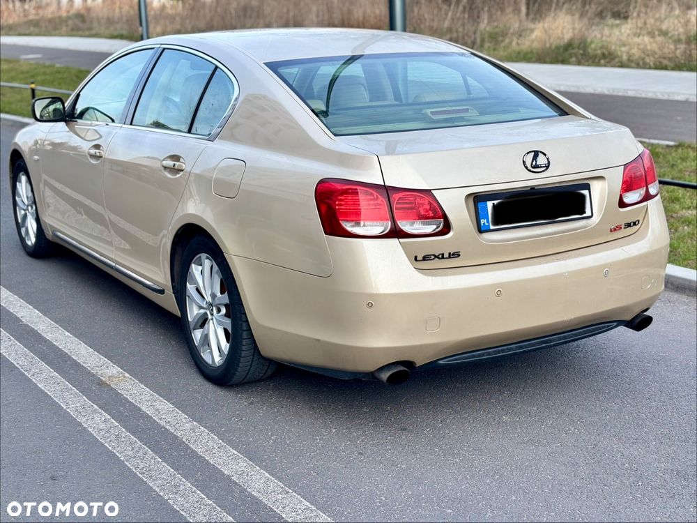 Lexus GS - 3