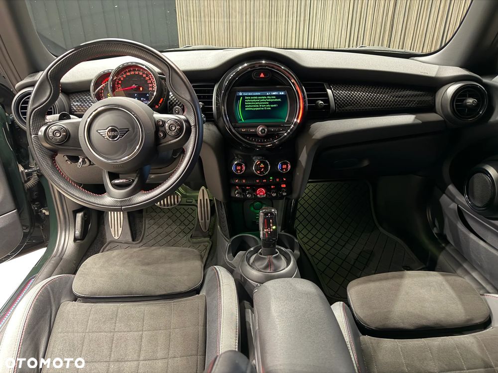 MINI John Cooper Works - 8