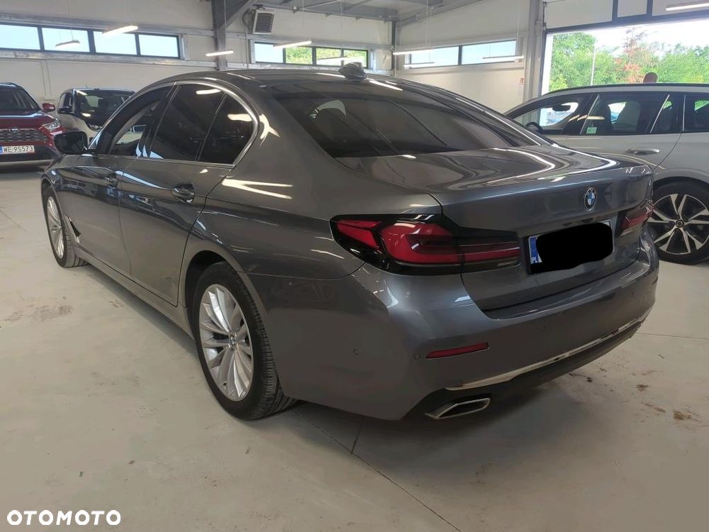 BMW Seria 5 520d xDrive mHEV Luxury Line sport - 3