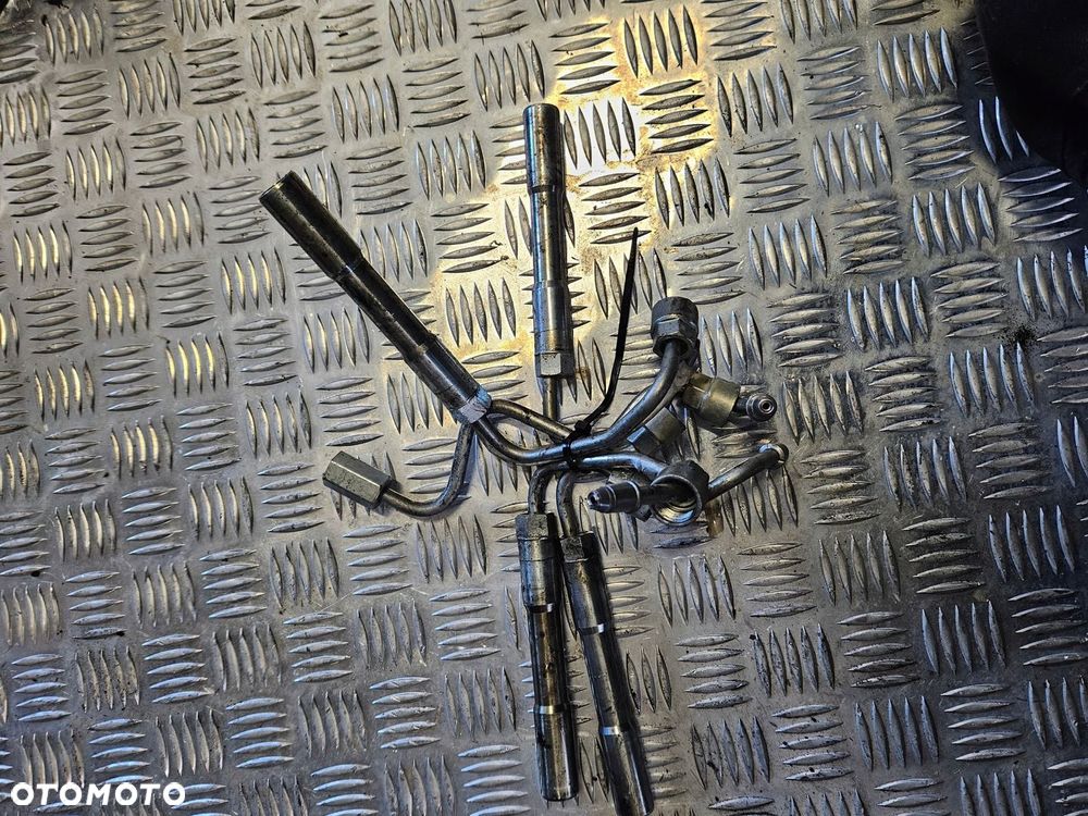 Przewody wtryskowe Mercedes Atego 1518 2017r EURO6 - 3