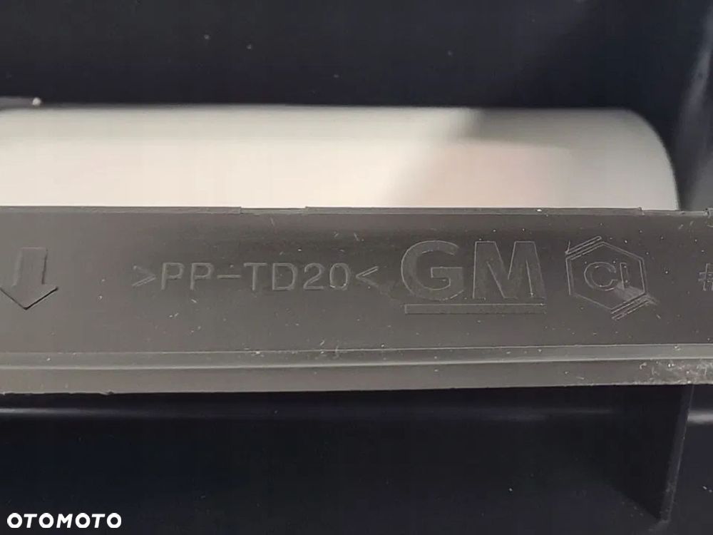 WLOT KRATKA ŁAPACZ POWIETRZA KANAŁ CRUZE 96968475 - 5