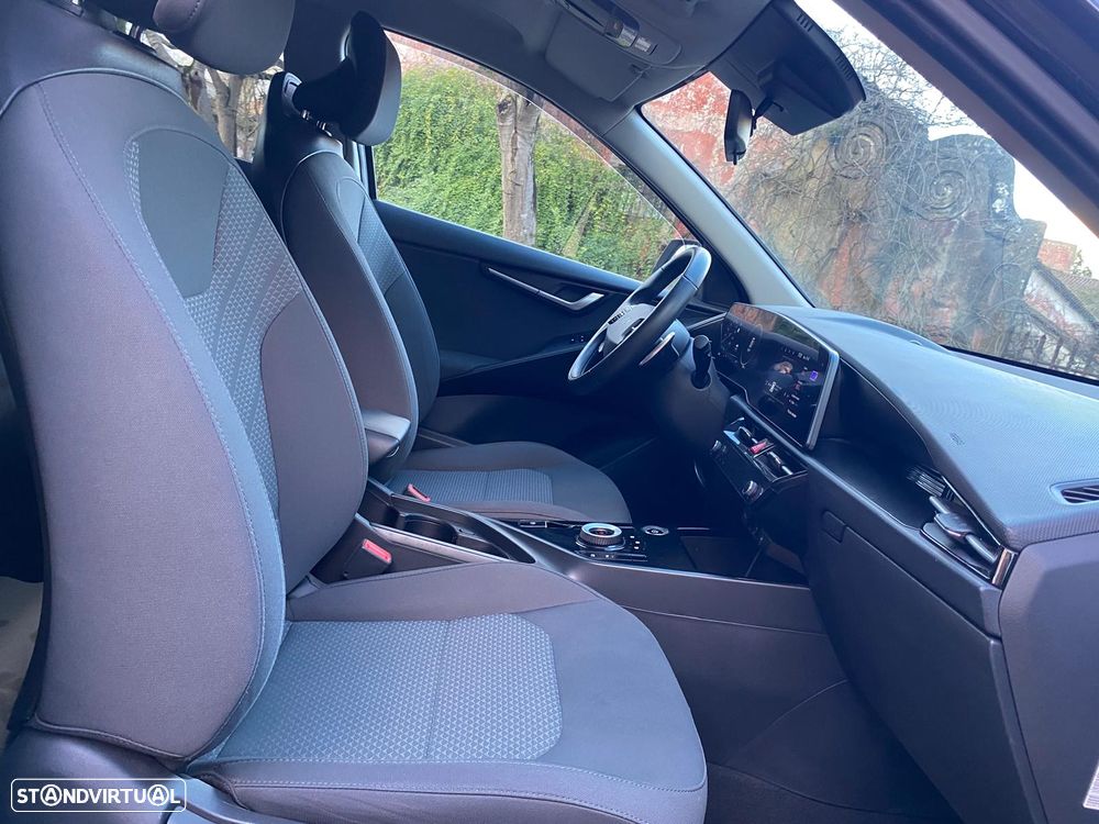 Kia Niro EV 64kWh Drive - 11