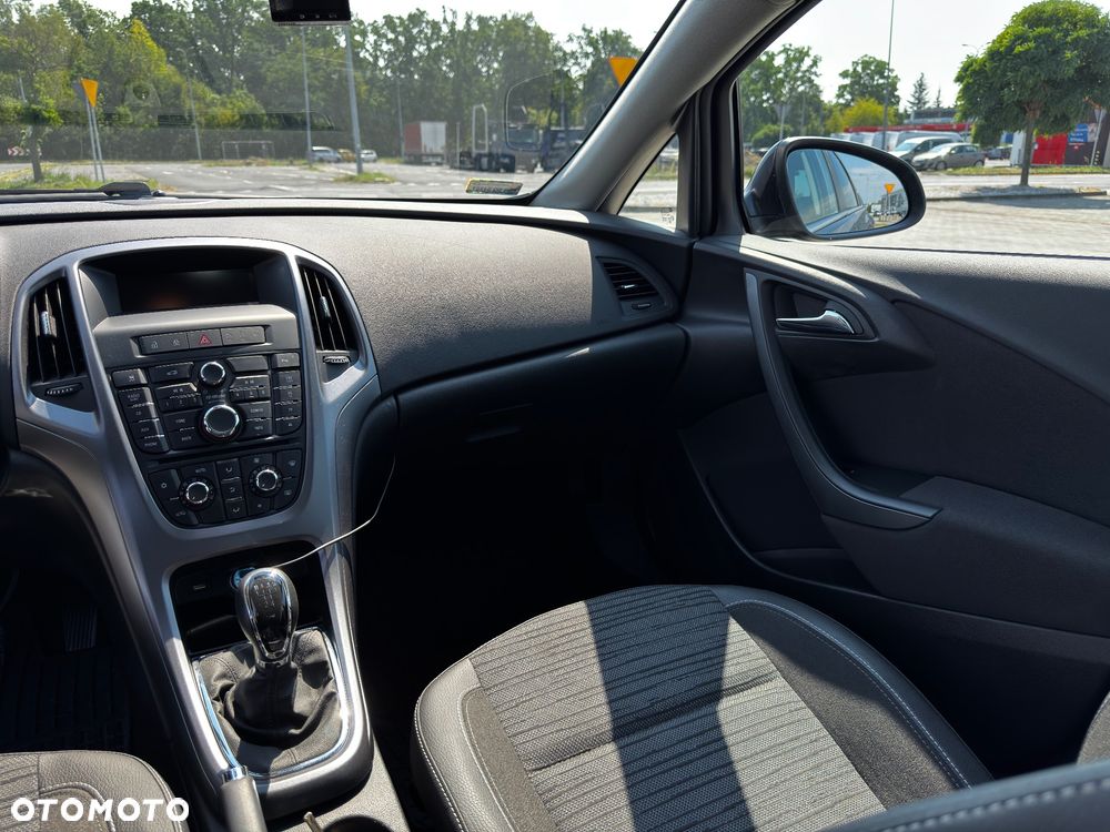 Opel Astra 1.6 EU6 - 21