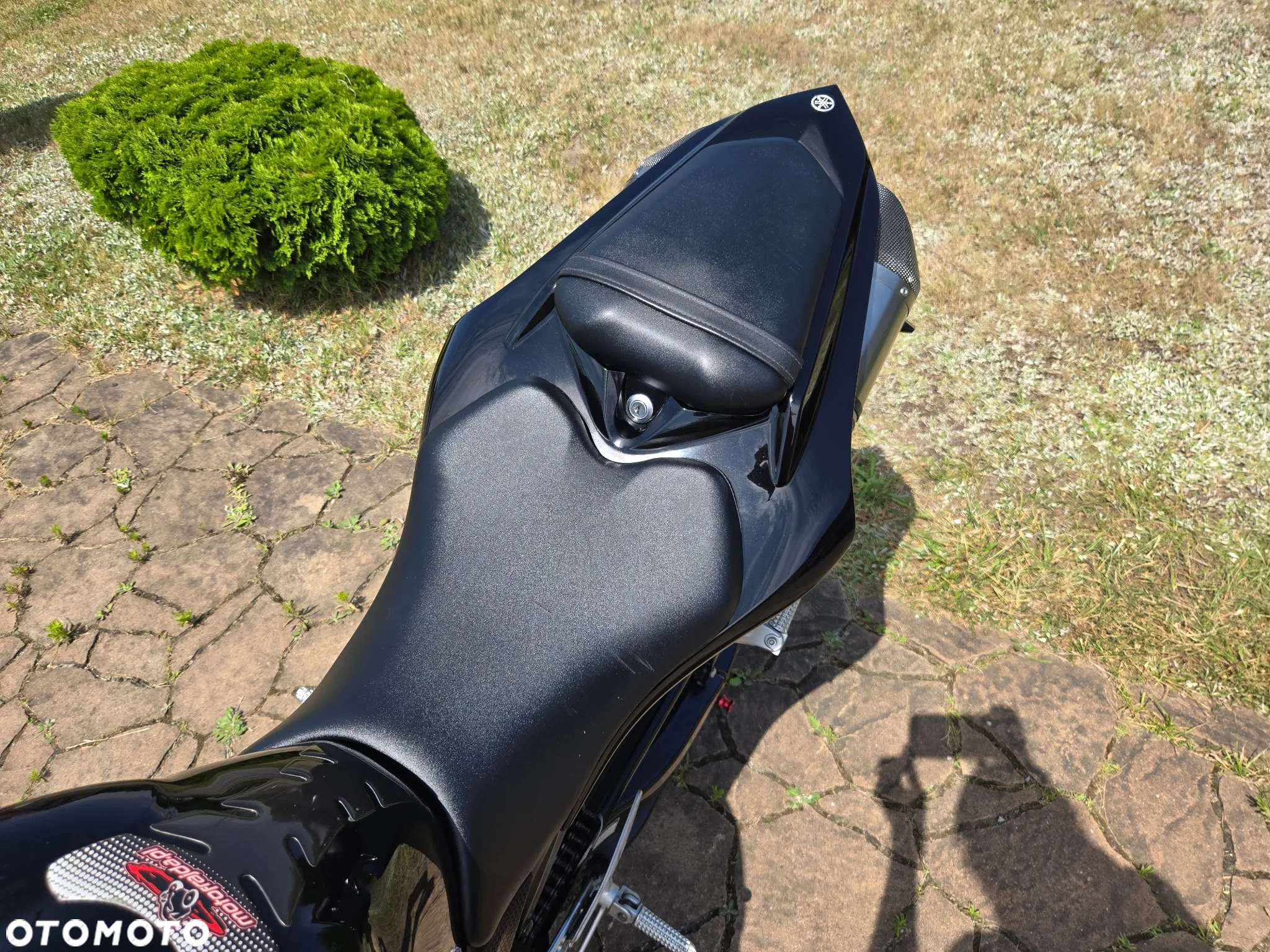 Yamaha R1 - 8
