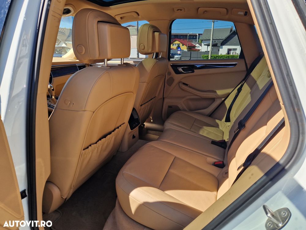 Porsche Macan 3.0 PDK S - 9