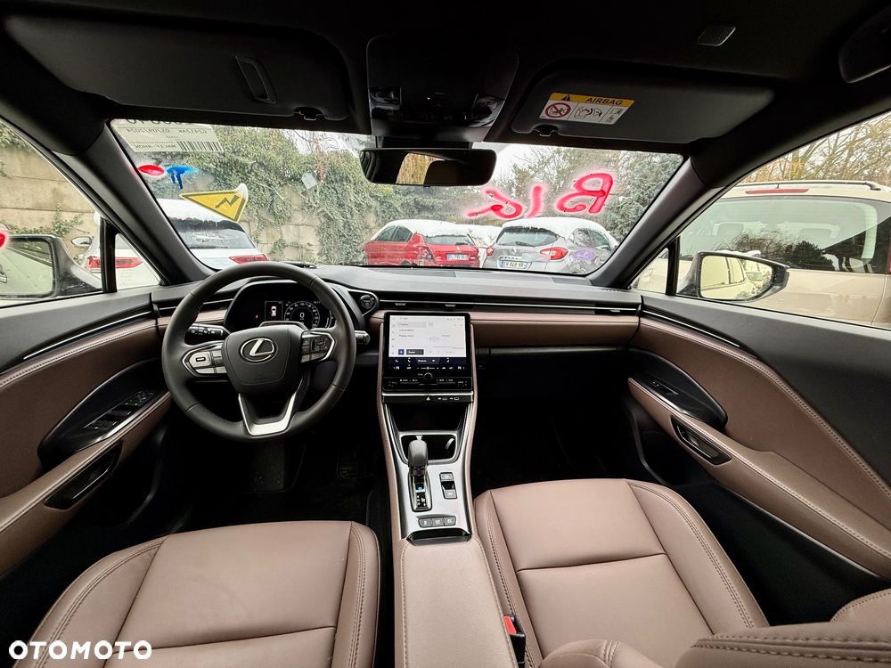 Lexus LBX FWD Emotion - 17