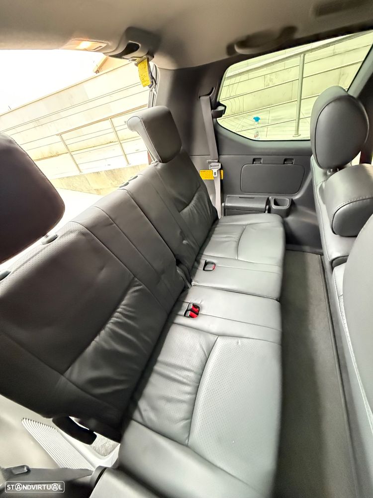 Toyota Land Cruiser D-4D Auto Executive - 22