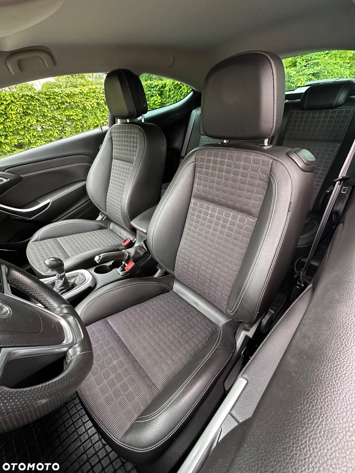 Opel Astra GTC 1.4 Turbo - 6