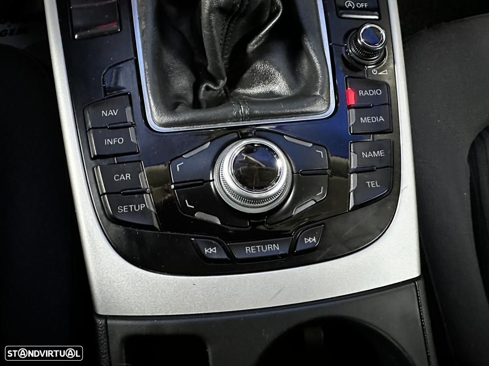 Audi A4 2.0 TDI Advance - 29