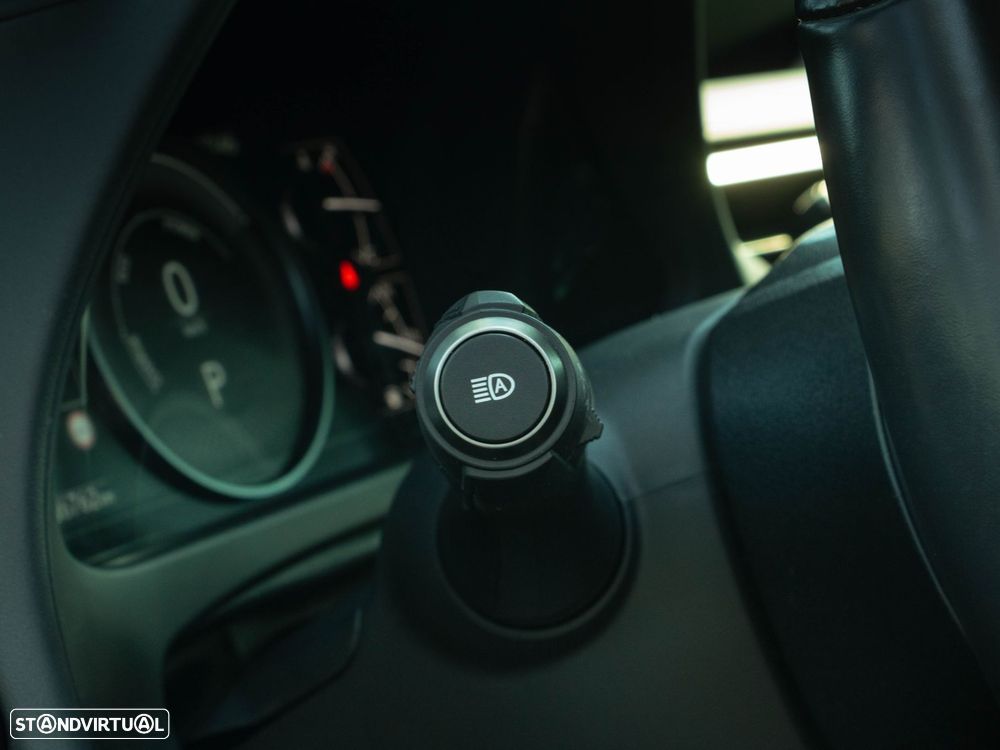 Lexus UX 250h Special Edition (LCA) - 28