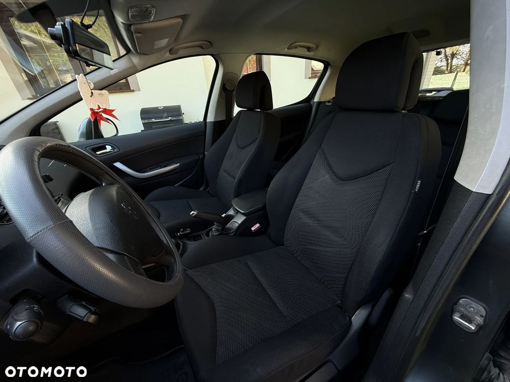 Peugeot 308 - 13