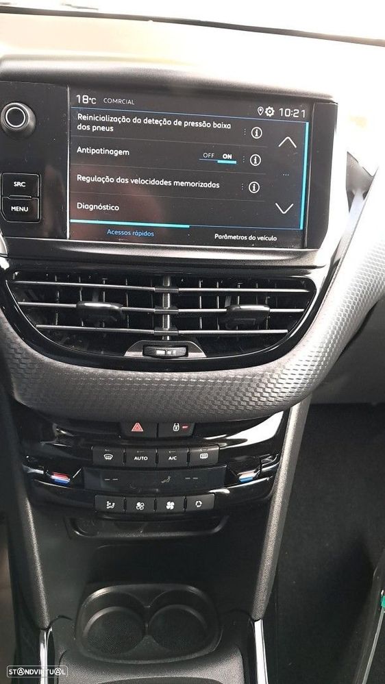 Peugeot 2008 1.5 BlueHDi Signature - 22