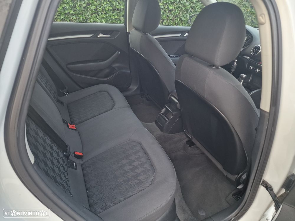 Audi A3 Sportback 1.6 TDI Sport - 13