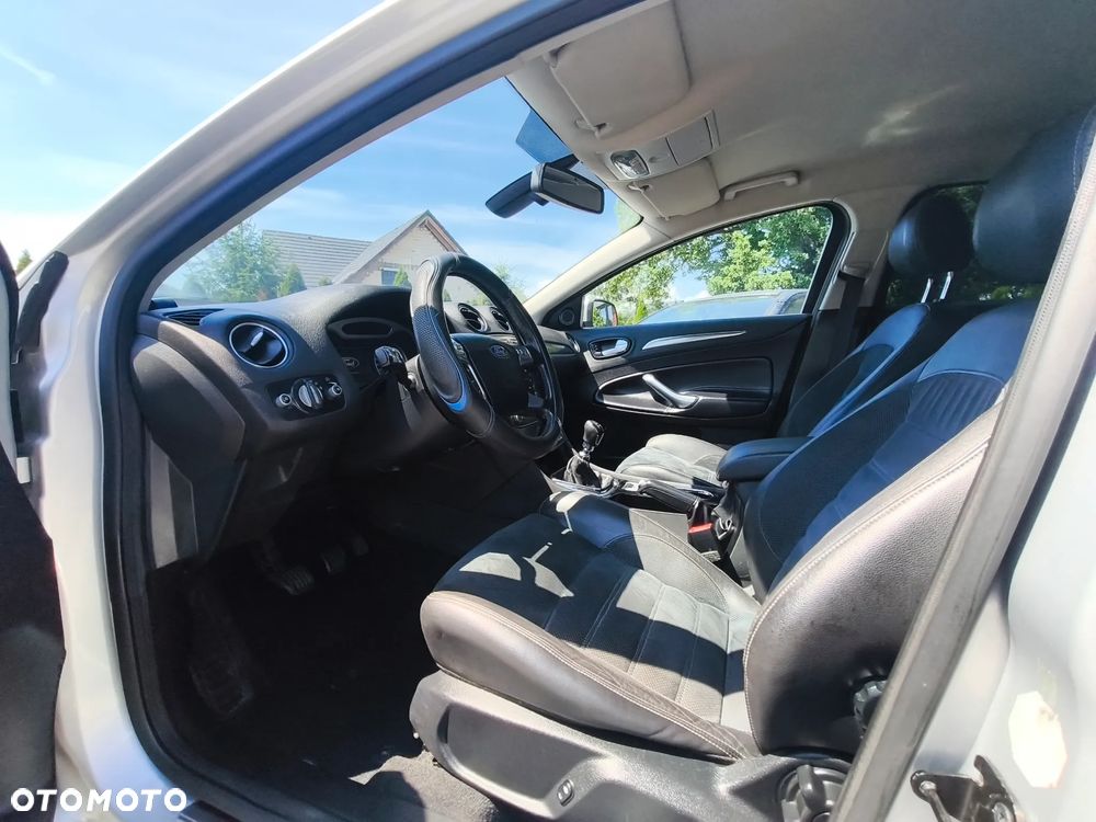 Ford Mondeo 2.2 TDCi Titanium - 34