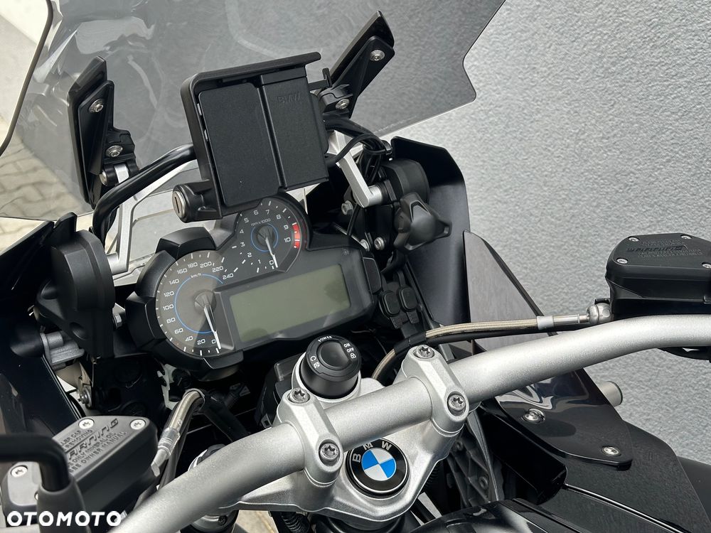 BMW R - 26