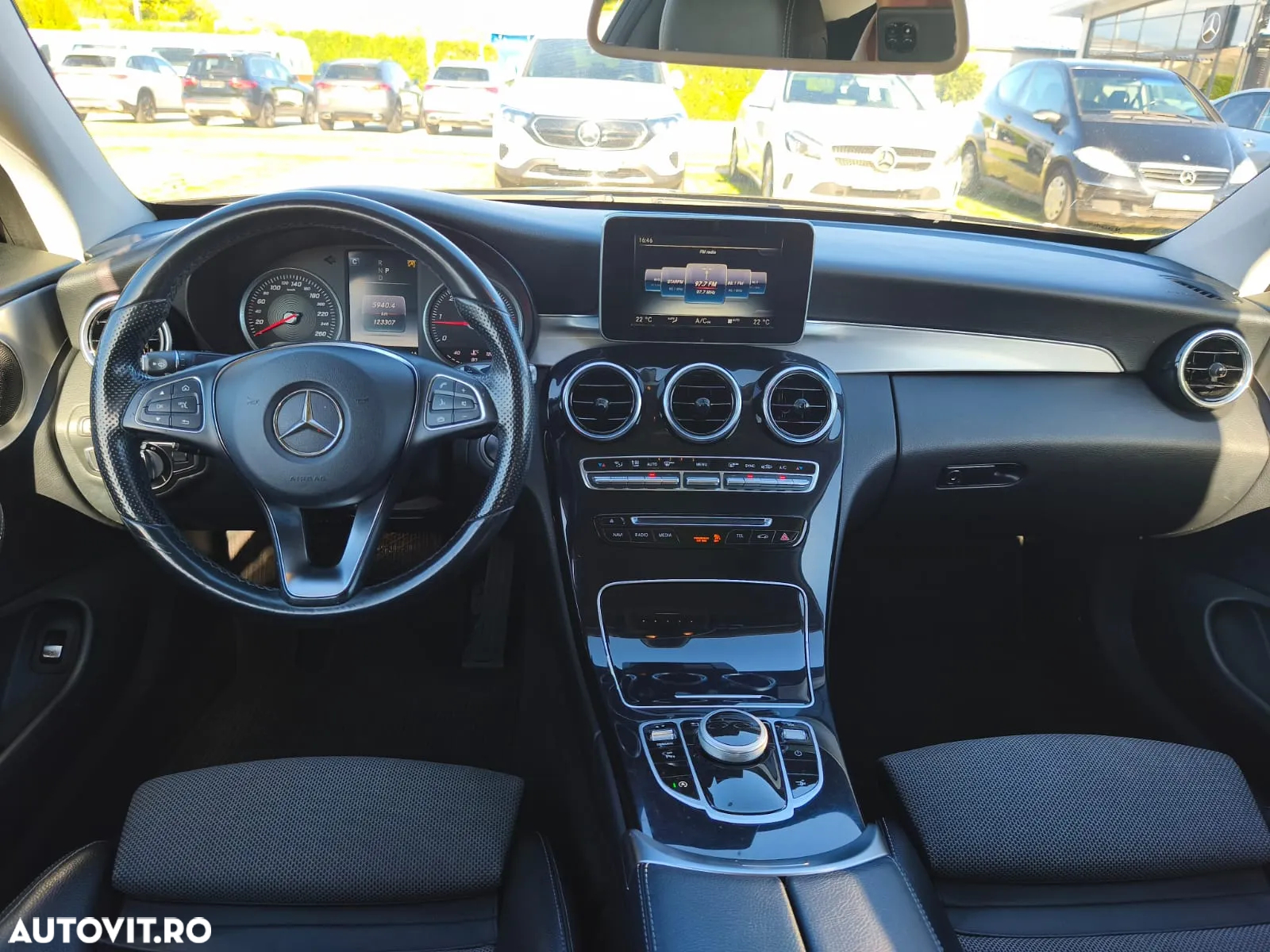 Mercedes-Benz C 220 d Coupe 4MATIC Aut. - 10