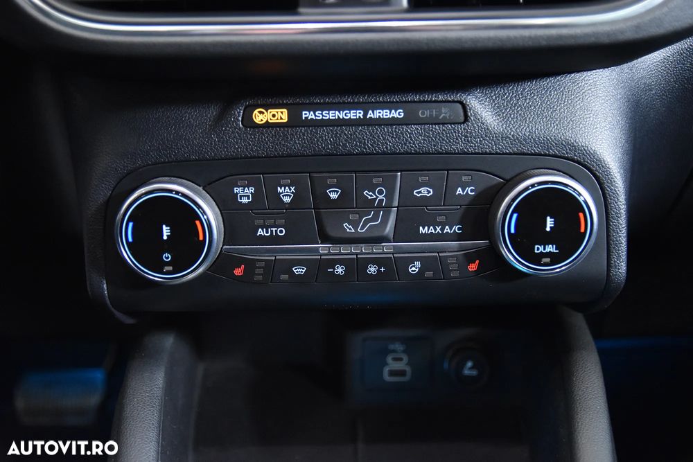 Ford Kuga - 19
