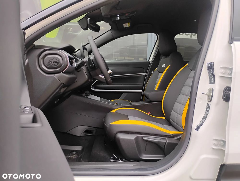 Jeep Avenger 1.2 T3 mHEV The North Face 4xe eDCT6 - 8