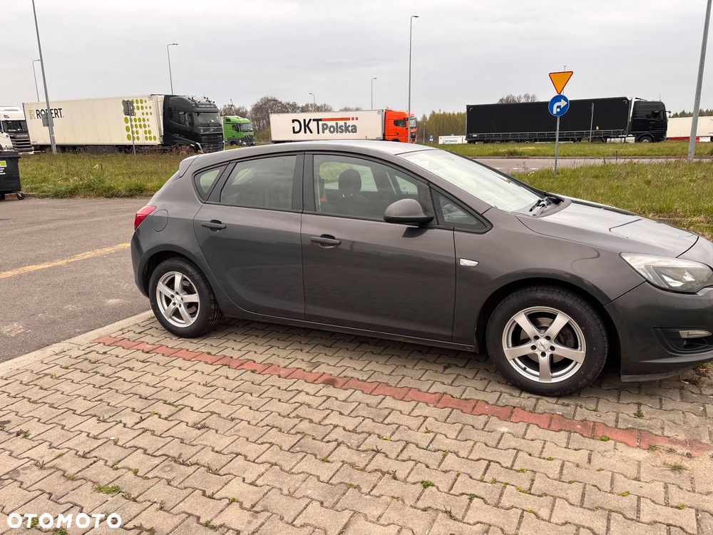 Opel Astra 1.6 Essentia - 15