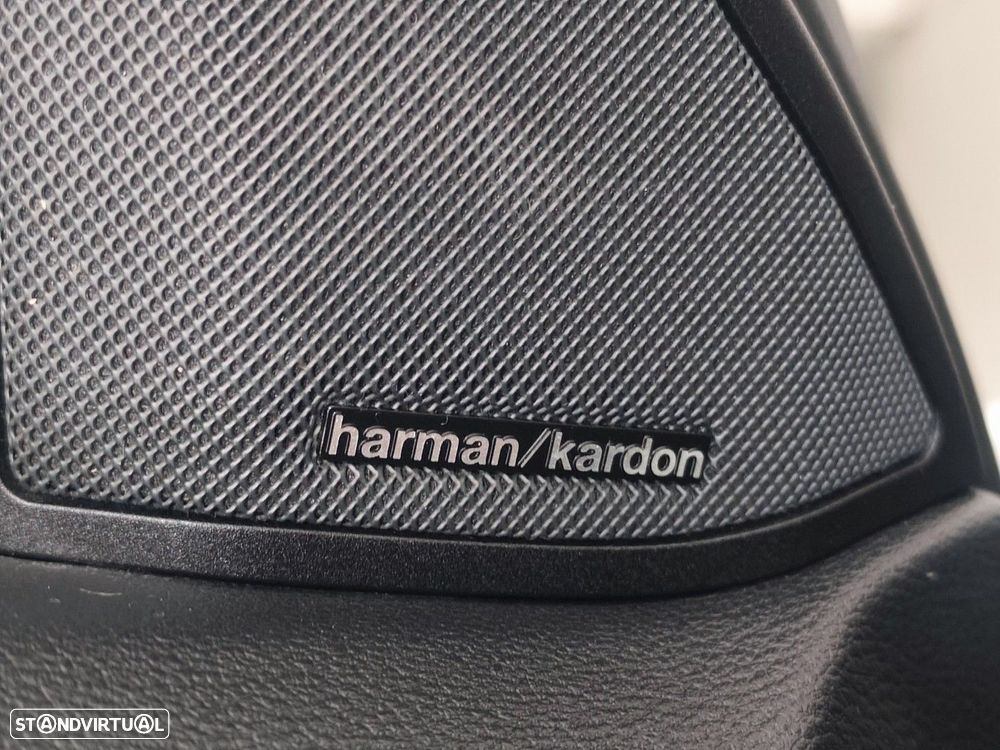 Mercedes-Benz E 250 BlueTEC Avantgarde Auto. - 17