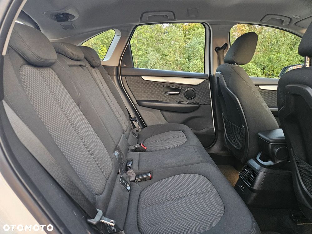 BMW Seria 2 - 16