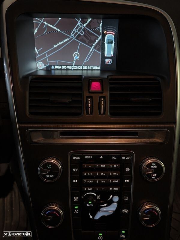 Volvo XC 60 - 4