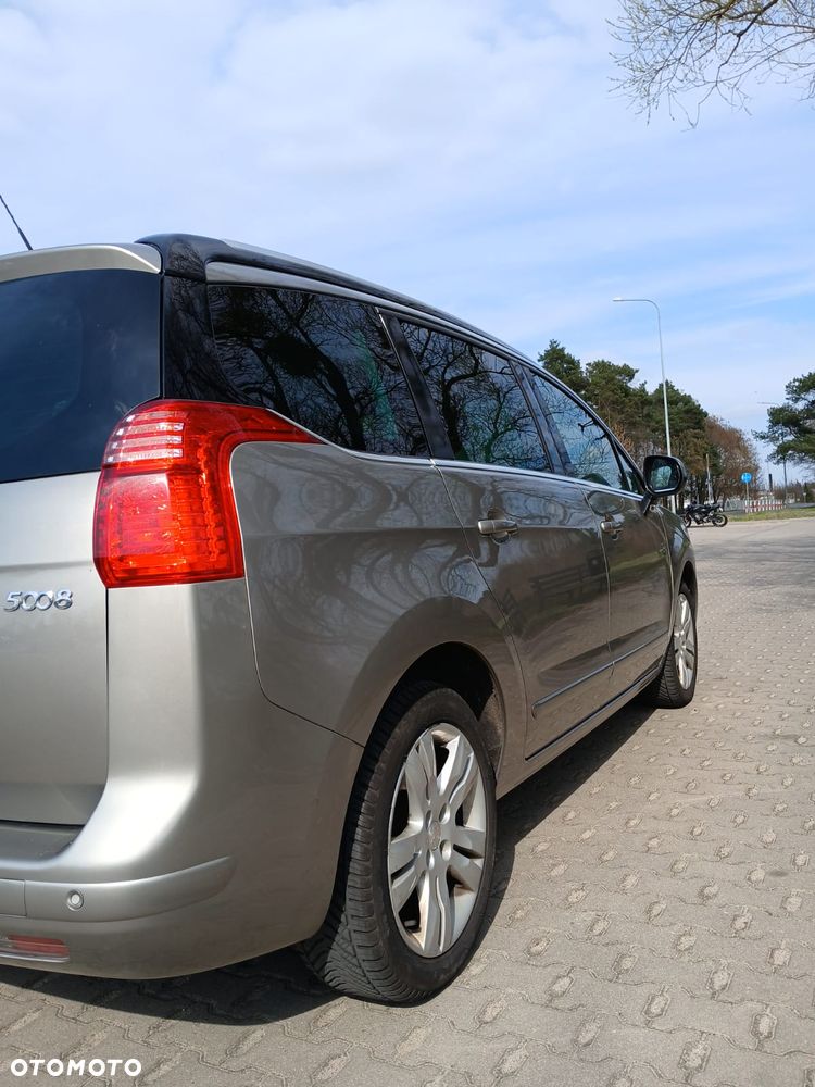 Peugeot 5008 1.6 BlueHDi Style 7os - 7