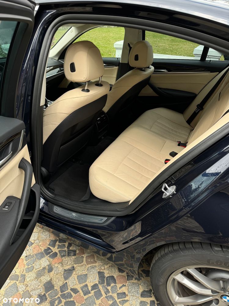 BMW Seria 5 530d - 13