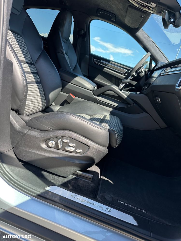 Porsche Cayenne Coupe S - 6