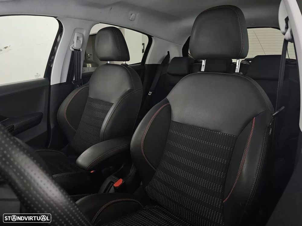 Peugeot 208 1.2 PureTech GT Line EAT6 - 18