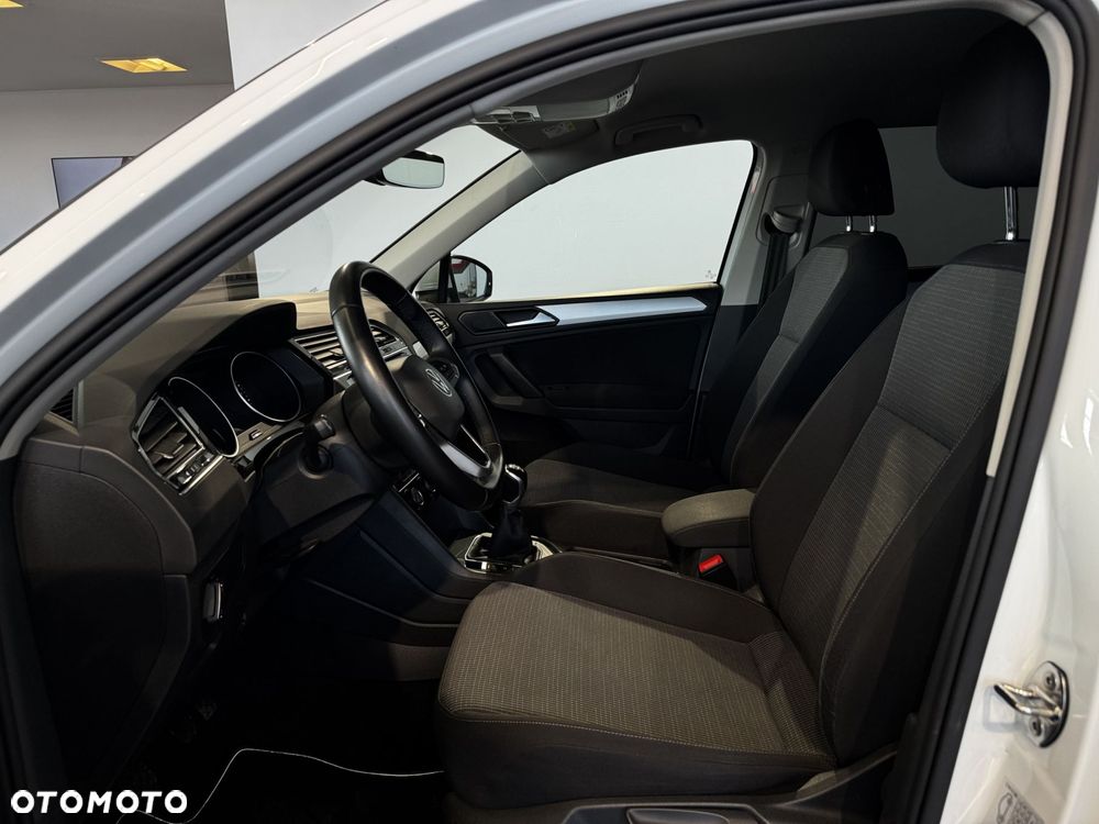 Volkswagen Tiguan - 15