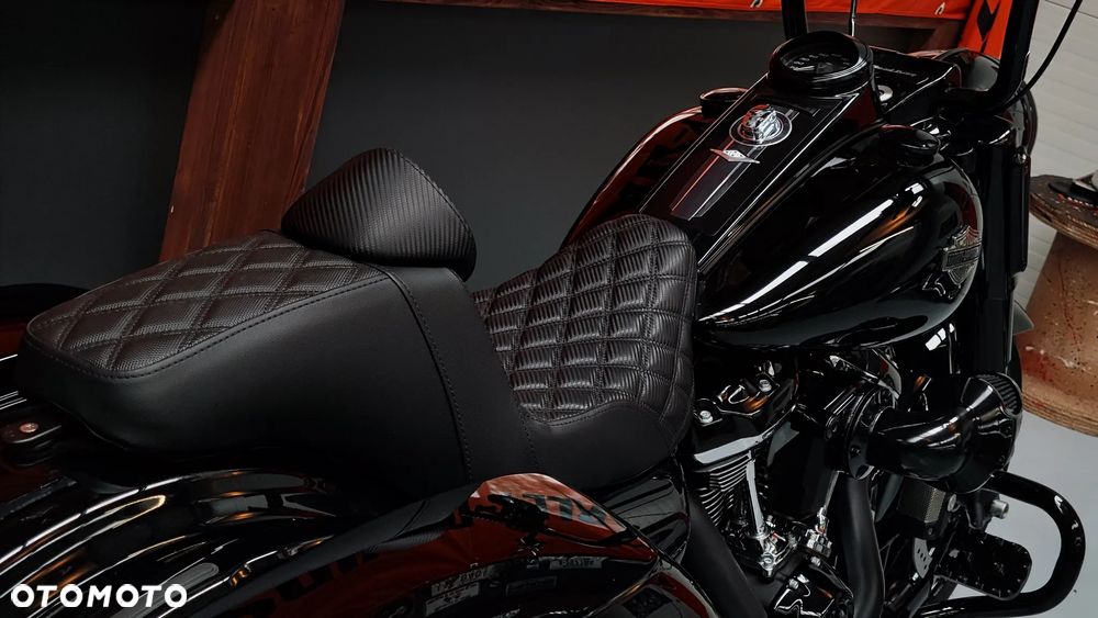 Harley-Davidson Touring Road King - 10