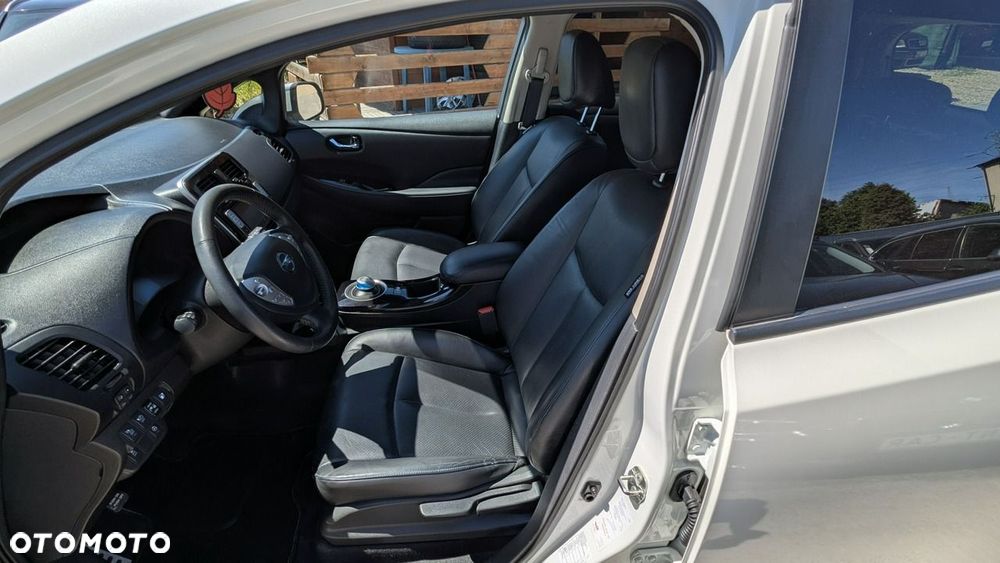 Nissan Leaf - 16
