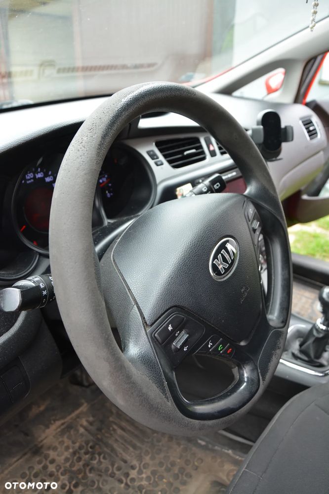 Kia Ceed - 20