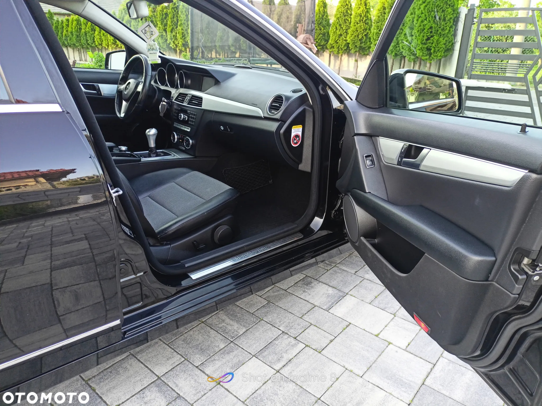 Mercedes-Benz Klasa C 180 CGI BlueEff Avantgarde - 9