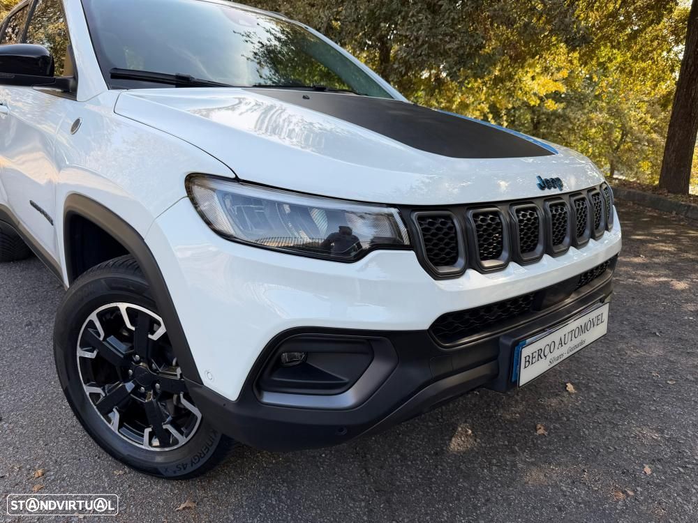 Jeep Compass 1.3 T-GDI 4xe PLUG-IN HYBRID Auto First Edition Urban - 2