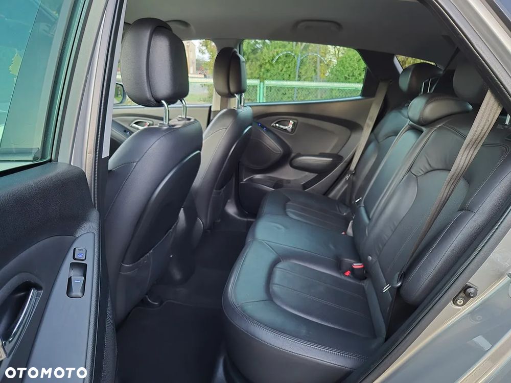 Hyundai ix35 1.7 CRDi 2WD blue Style - 38