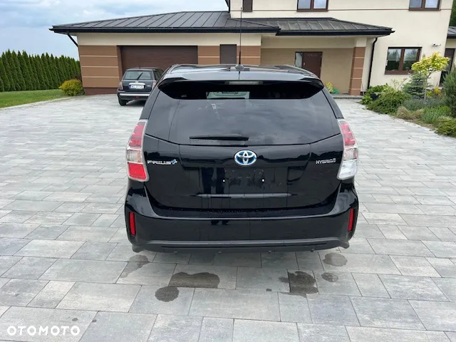 Toyota Prius+ (Hybrid) Executive - 16
