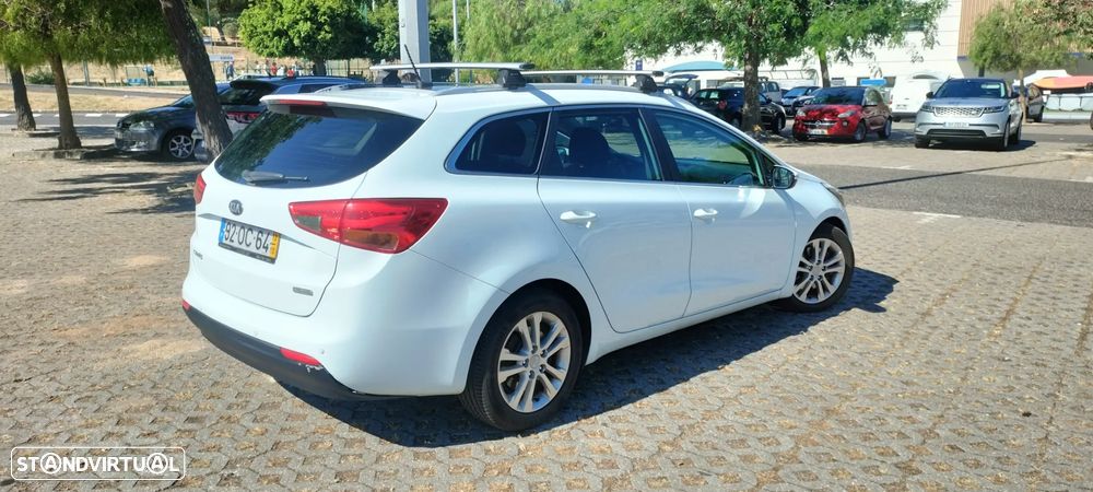 Kia Ceed SW 1.4 CRDi ECO - 23