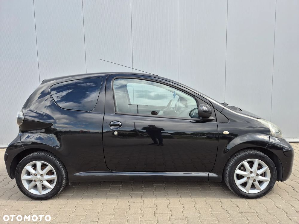 Toyota Aygo 1.0 VVT-i Luna EU5 - 5